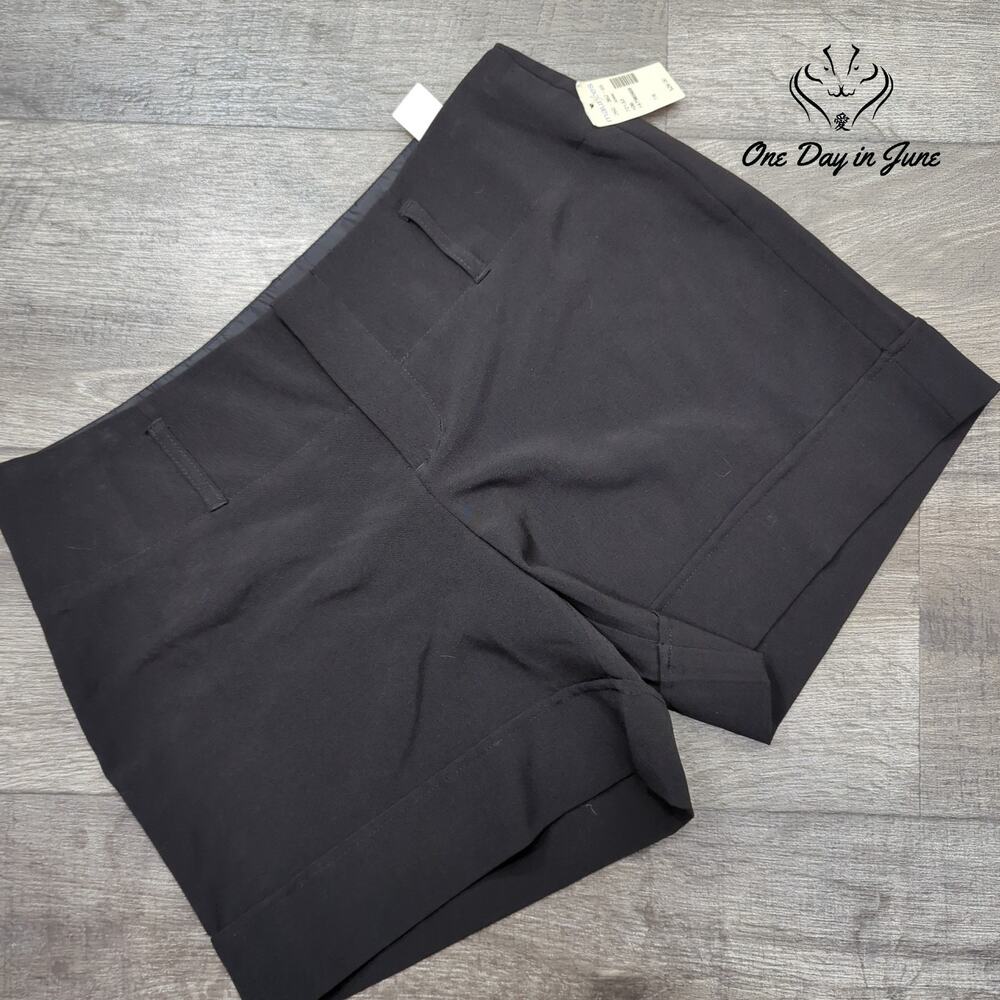 Studio Y Maurices Flat Front Dress Shorts Black NWT Size 7/8